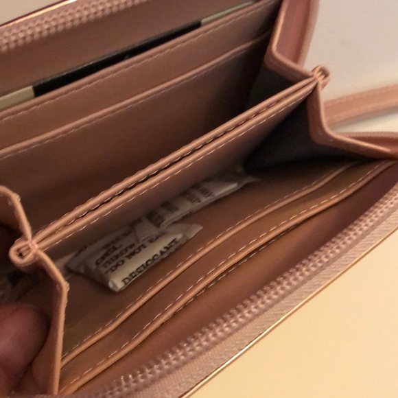 Fiorelli Spencer zip around  liquid rose wallet - Picture 6 of 8